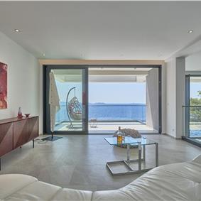 6 bedroom villa with infinity pool and sea views, Korcula Island, sleeps 12